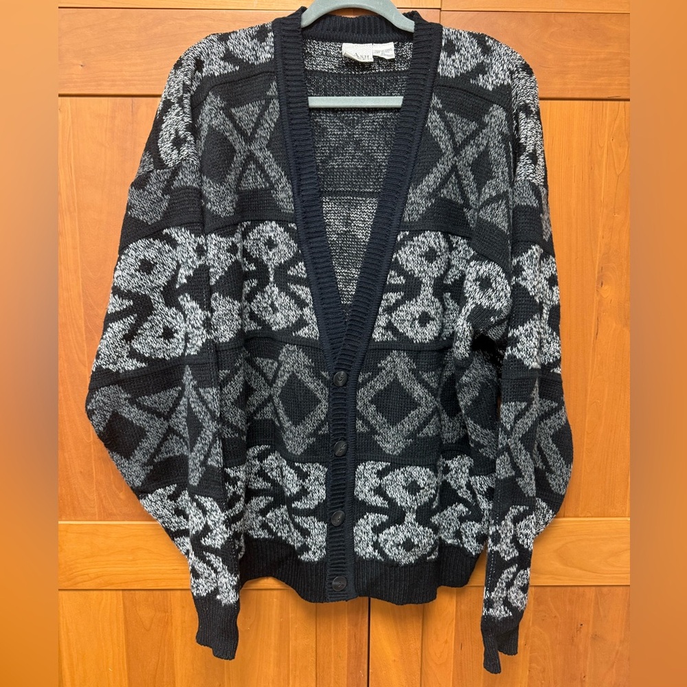 Vintage Ash Creek Trading Black and Gray Patterned oversized sweater XL